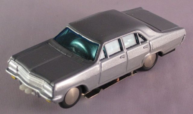 26_Opel Admiral silber